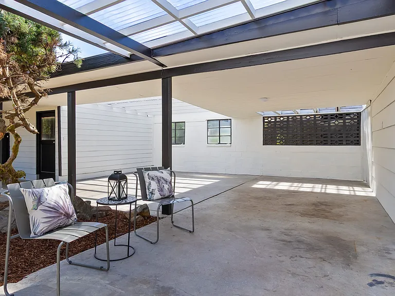 2125 N Highland St — Photo 22