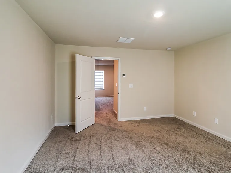 772 Fitzroy Dr — Photo 8