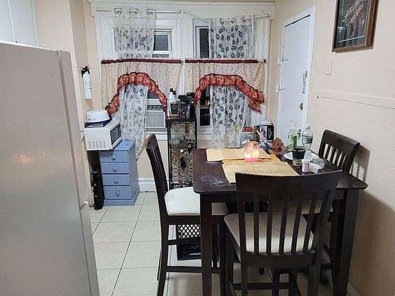 5th image of 239 N 5th St #239