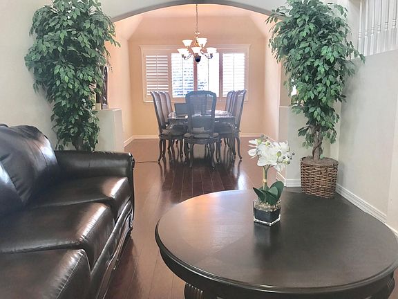 5th image of 1525 Petaya Ln