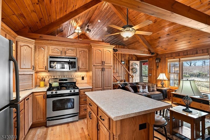 5 Anawa Rd, Highland Lakes, NJ 07422 | MLS #4017971 | Zillow