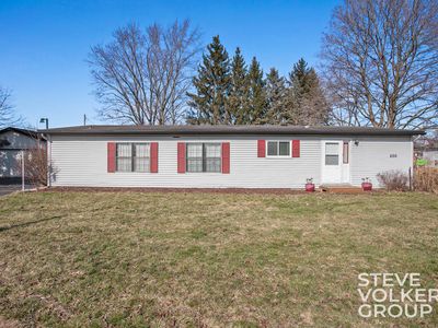 200 N Center St, Lowell, MI, 49331