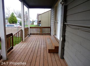 506 E Main St APT 1, Molalla, OR 97038
