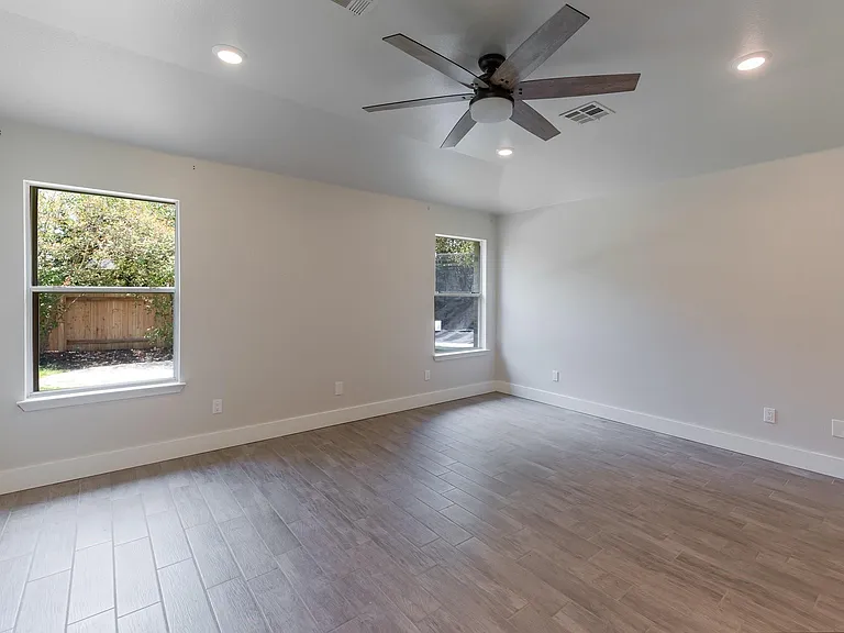 3213 Canyon Ledge Cv — Photo 24