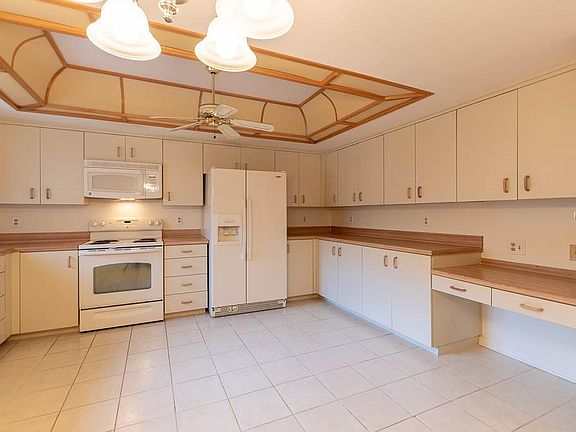 5th image of 3098 Landmark Blvd APT 2103