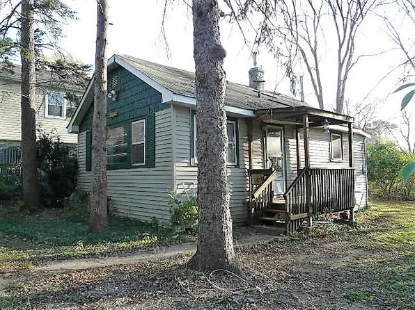 28459 W Valley Rd, Ingleside, IL 60041