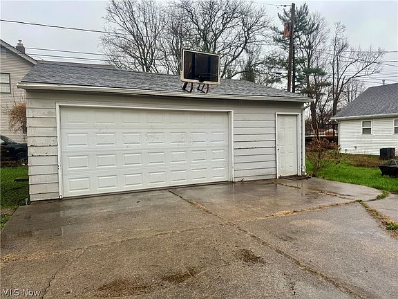 5th image of 1011 Allison Ave