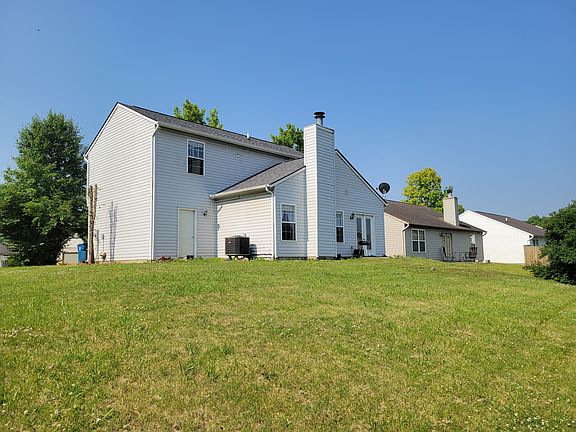 2nd image of 609 Cahill Ln