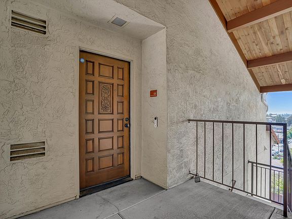 5th image of 22012 Sevilla Rd APT 95