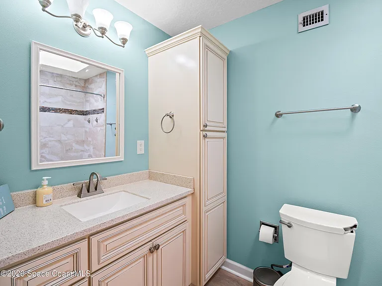 215 Jason Ct — Photo 15