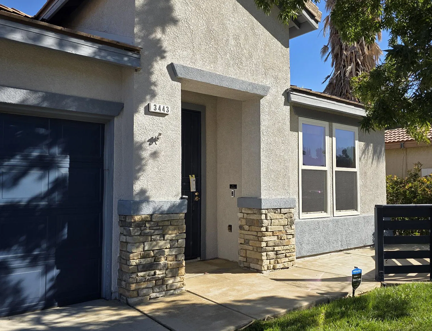4 bed, 2426 sqft, $3,900 — Photo 3