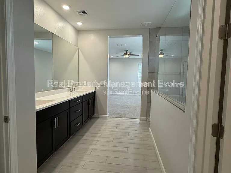 5118 E Anderson Dr — Photo 22