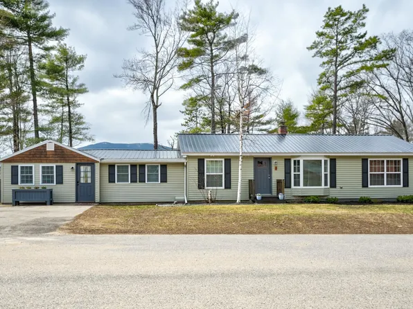 8 Champney Road, Conway, NH 03860