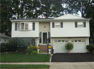50 Hyde Ave, Iselin, NJ 08830