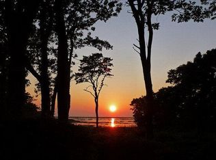 1033 Sheepshead Ln NE, Townsend, GA 31331