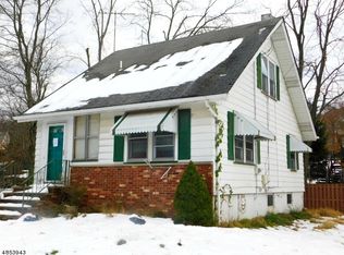 20 Buens Ln, Wayne, NJ 07470