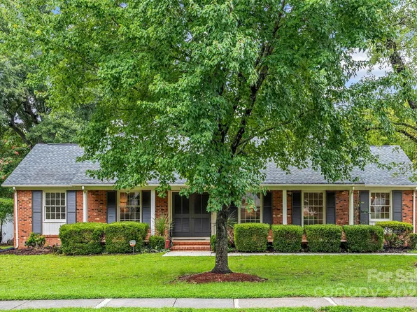 6511 Windyrush Rd, Charlotte, NC 28226