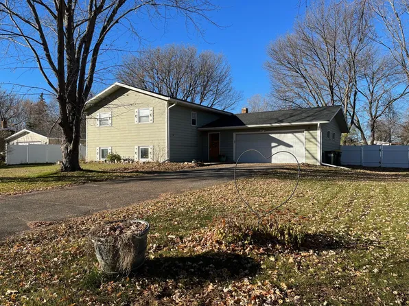 168 Lakeview Dr, Spicer, MN 56288