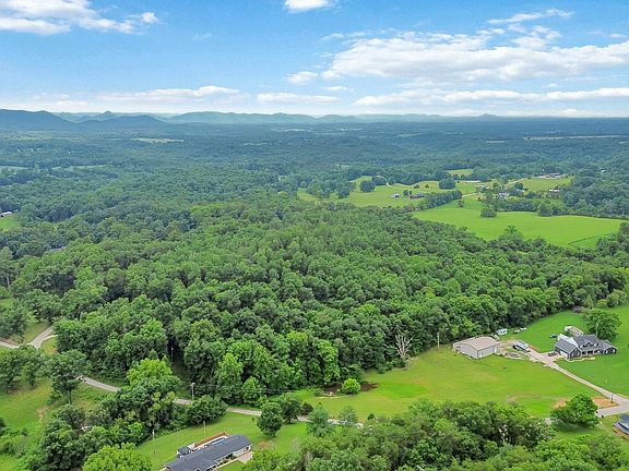 3rd image of 126 Turpin Ridge Rd