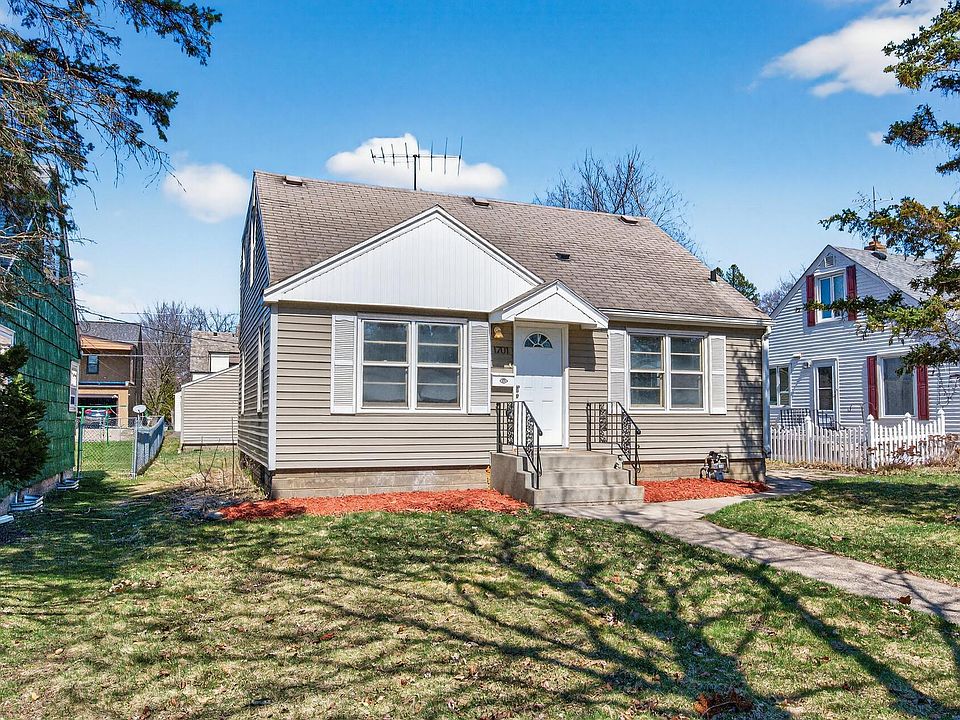 1st image of 1701 Rose Ave E