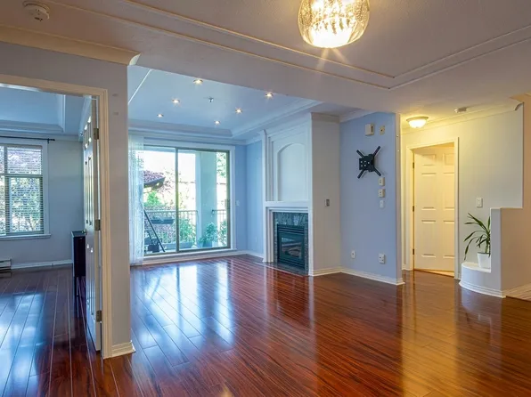 3176 Plateau Blvd #210, Coquitlam, BC V3E 3J2