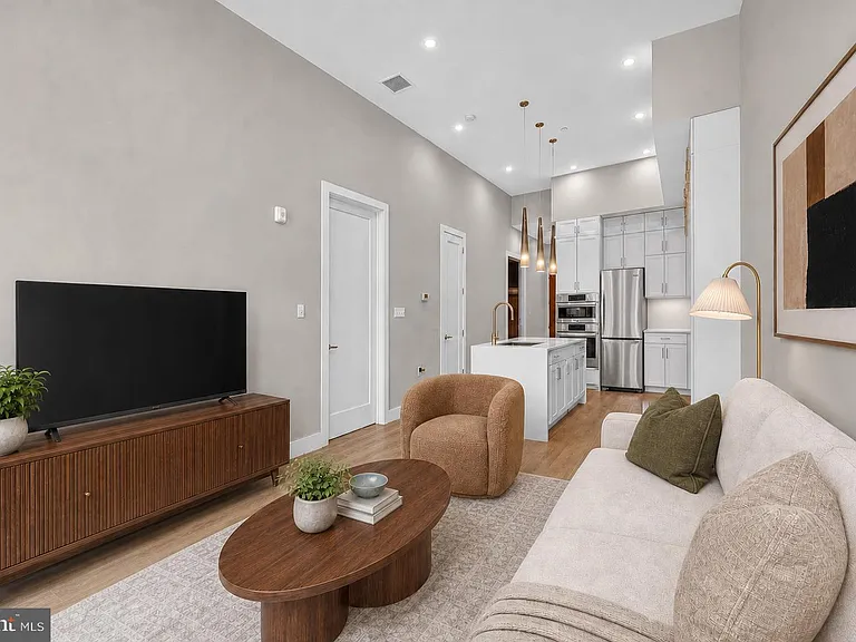 801 N Fairfax St #137 — Photo 4