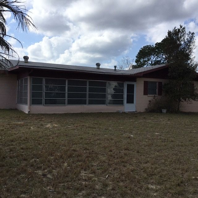 2nd image of 10 Brook Pl