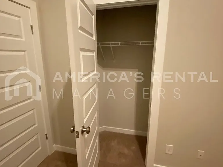 240 Avalon Way — Photo 17