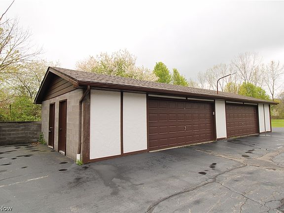 3rd image of 888 Pearson Cir Unit 3