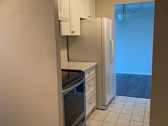 4th image of 45 Pond Mills Rd #1102