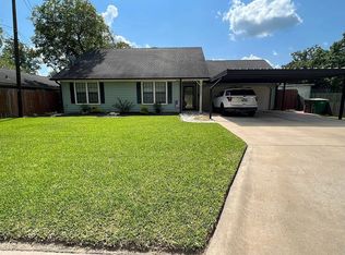 1703 N Bridge St, Victoria, TX 77901