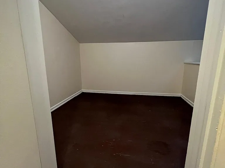 406 Rebecca Ave — Photo 33