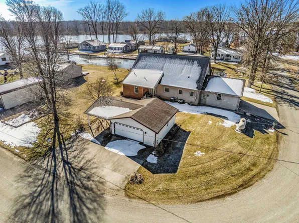 876 W Shore Rd, Bronson, MI 49028