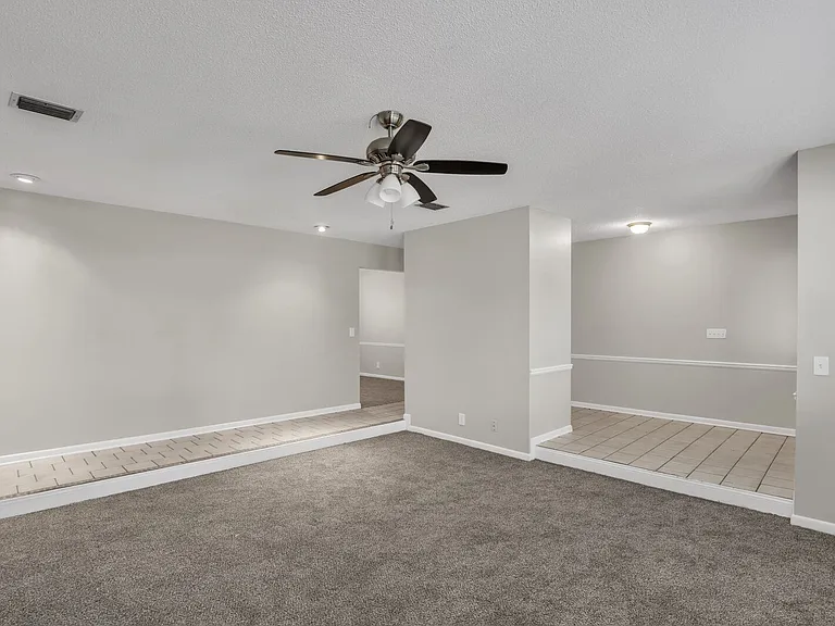 3917 Tara Hall Dr — Photo 8
