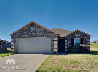 11532 Ruger Rd, Yukon, OK 73099
