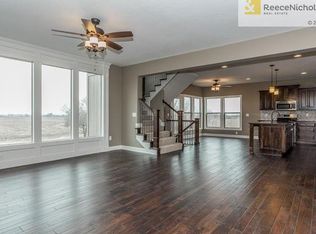 18992 W 166th St, Olathe, KS 66062