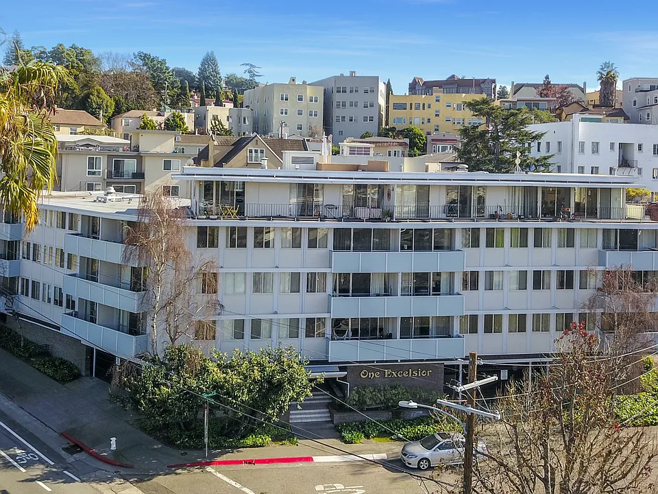 Excelsior Court