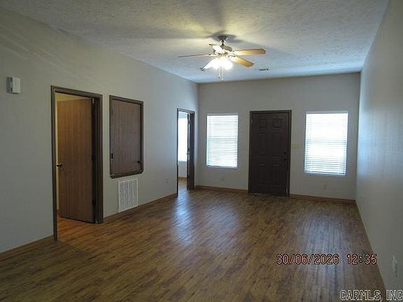 4th image of 720 E German Ln APT 10