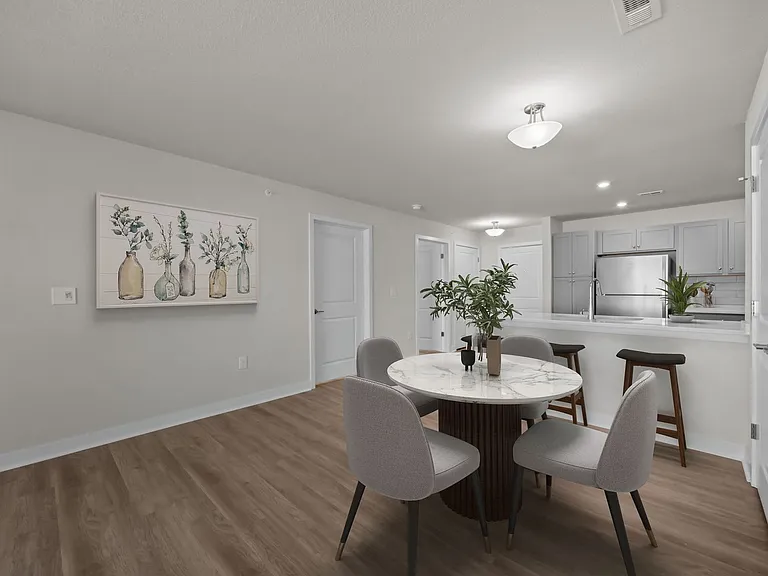 Harbor Village Apartments — Photo 19