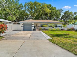 11208 Cherokee Dr, Saint Petersburg, FL 33708