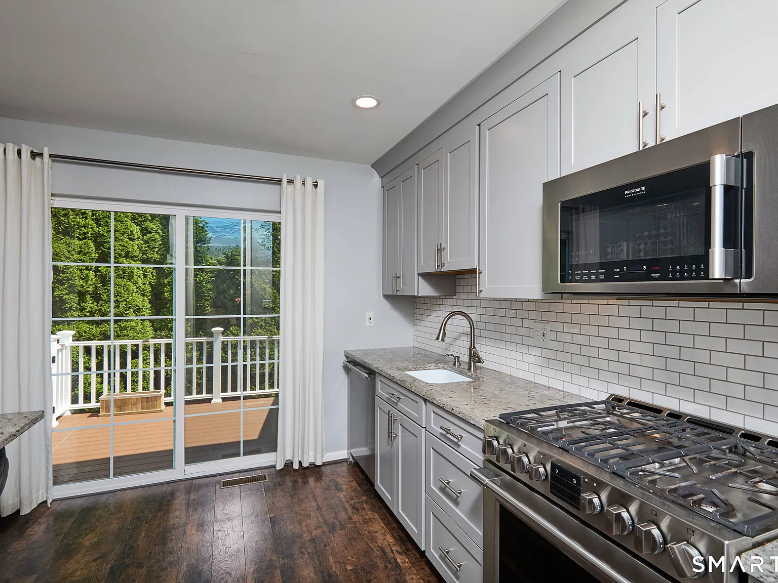 2 bed, 1.5 bath, 1874 sqft, $3,150 — Photo 4