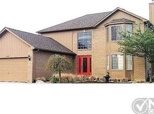 55096 Huckleberry Dr, Macomb, MI 48042