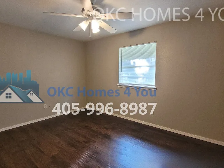 1700 Edgewood Dr — Photo 12