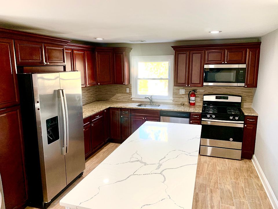 1st image of 319 Grant Ave #2