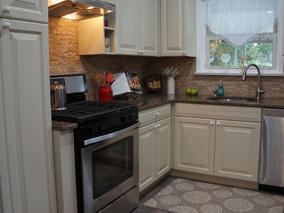 Kitchen all new appliances