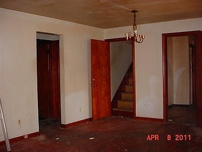 3rd image of 4579 Channing Ln