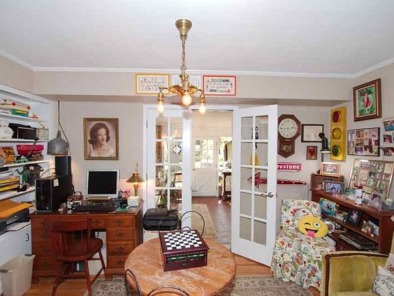 4th image of 1824 Lindenwood Dr