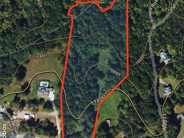 565B Avery Rd, Canton, GA 30115