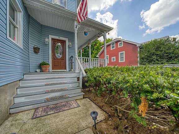 4th image of 24 Church Ave