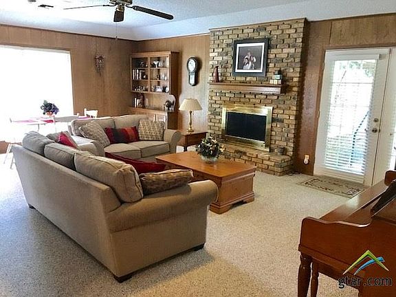 3rd image of 3906 Brookwood Dr